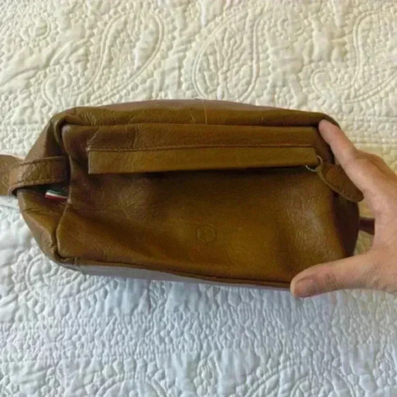 INPELL MADE IN ITALY BROWN LEATHER TOILETRY TRAVEL BAG - Never used - Picture 2 of 6